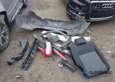 2015 Nissan Juke S from USA, damaged, VIN JN8AF5MV8FT553741